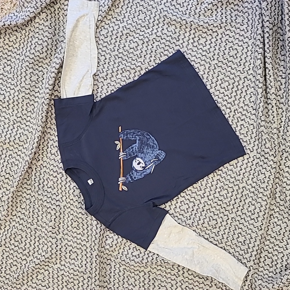 Tea Collection Hanging Sloth Tee over Long Sleeve Shirt Size 4